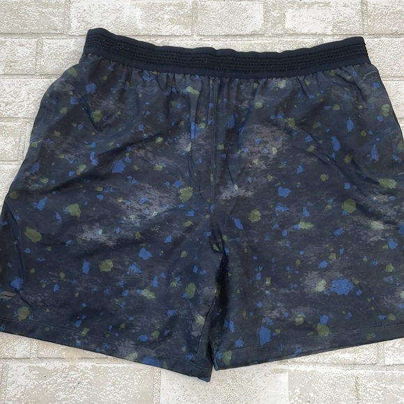 Fabletics fundamental speckled shorts - Picture 5 of 11